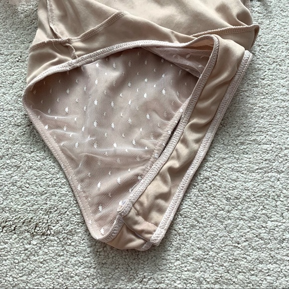 PrettyLittleThing Pink Ruffle Bodysuit - Picture 9 of 13